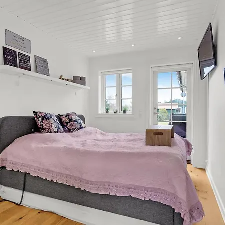 Prázdninový dům Awesome In Vggerlse With Wifi And 5 Bedrooms